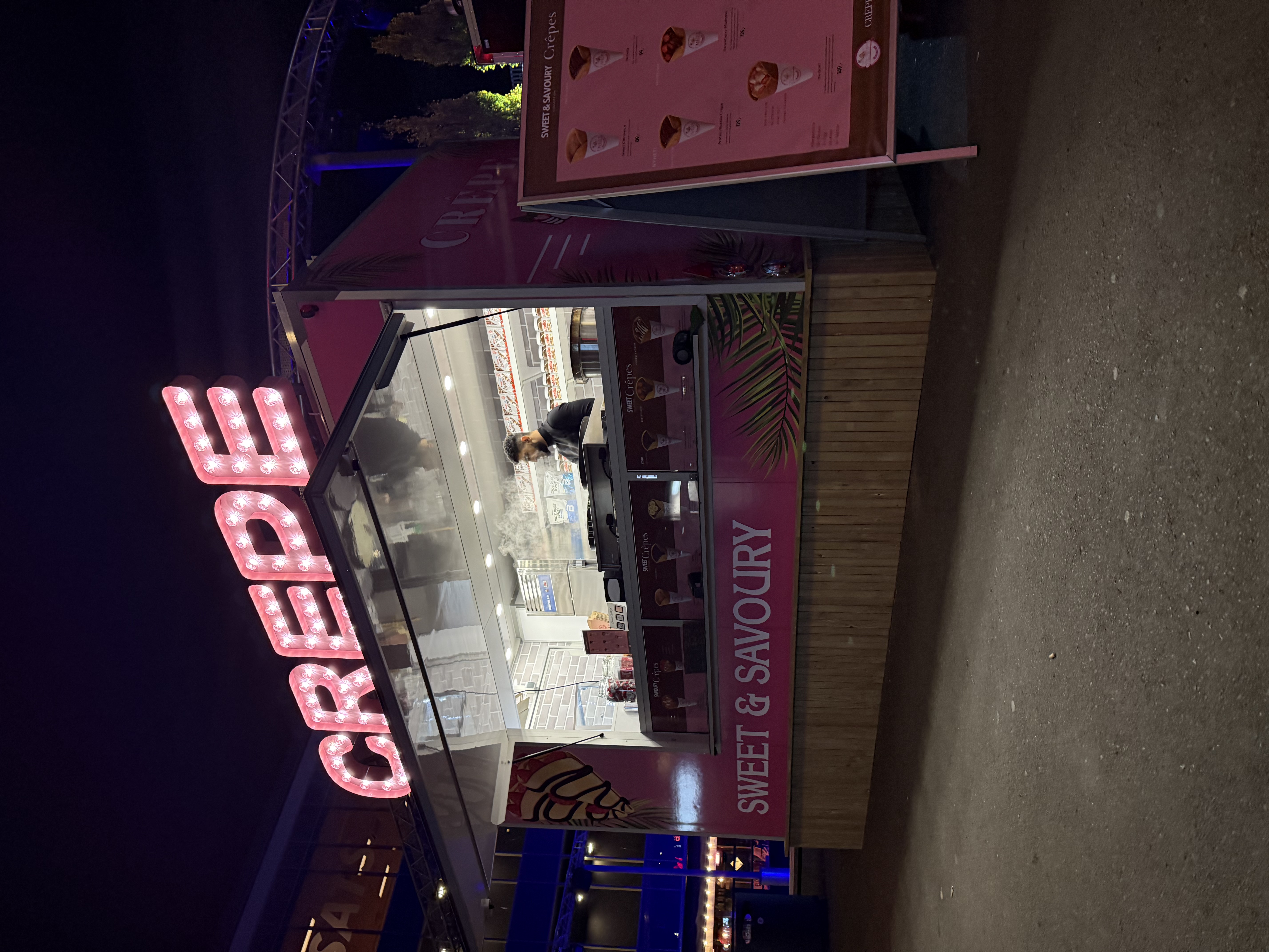 Crepe de la Crepe Wagon